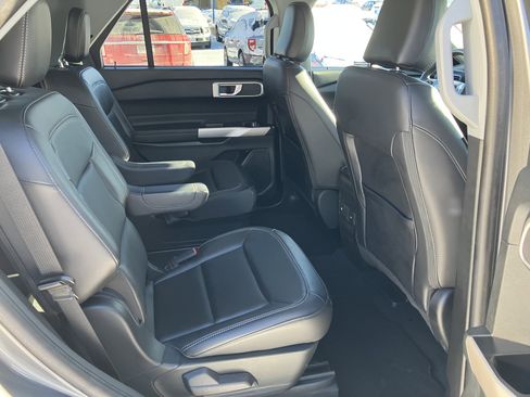 Used 2023 Ford Explorer XLT w/ Equipment Group 202A image 16