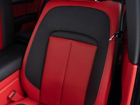 New 2025 Rolls-Royce Cullinan Black Badge w/ Leather Finishing Pack image 17