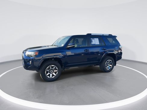 Used 2022 Toyota 4Runner SR5 Premium image 5