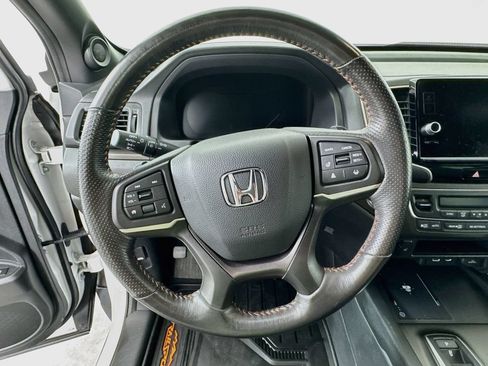 Used 2025 Honda Ridgeline TrailSport image 15
