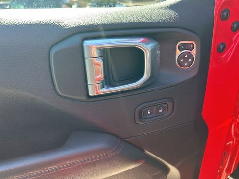 Certified 2021 Jeep Wrangler Unlimited Rubicon image 38