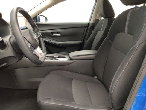 Used 2024 Nissan Sentra SV FWD image 17
