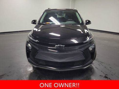 Used 2022 Chevrolet Bolt EUV LT w/ Comfort Package image 3