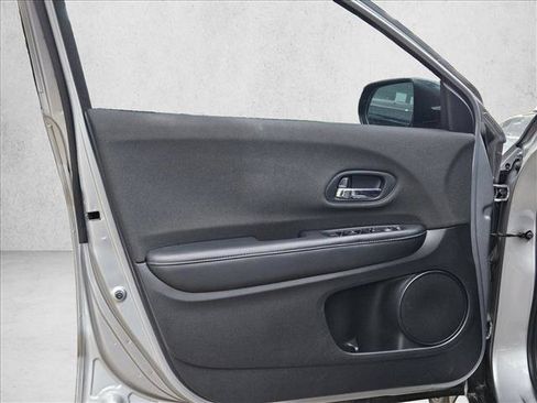 Used 2020 Honda HR-V Sport image 10