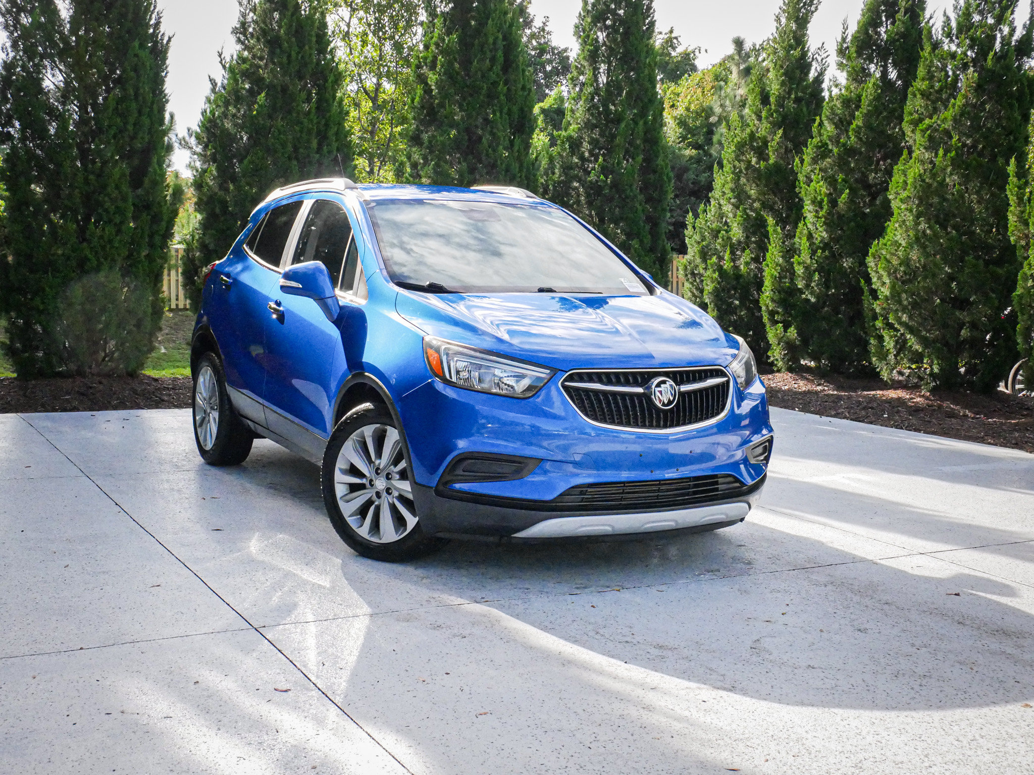 Used 2017 Buick Encore Preferred FWD image 2