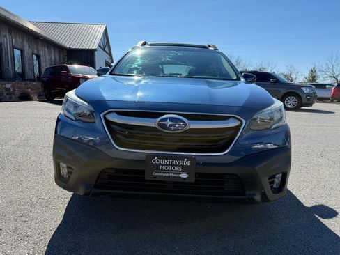 Used 2022 Subaru Outback Premium image 9