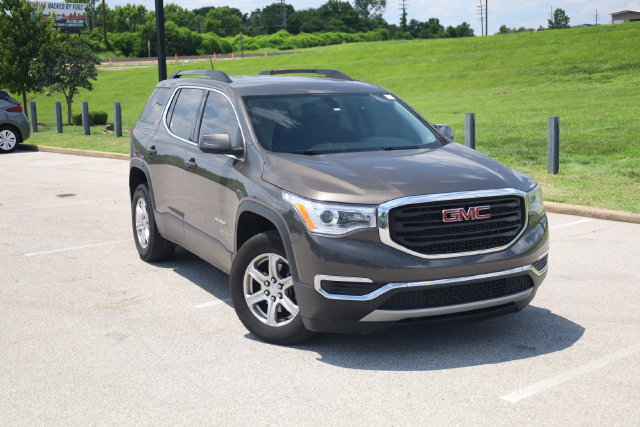 Used 2019 GMC Acadia SLE w/ LPO, Floor Liner Package AWD/4WD image 2
