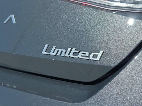 New 2026 Hyundai Elantra Limited FWD image 9