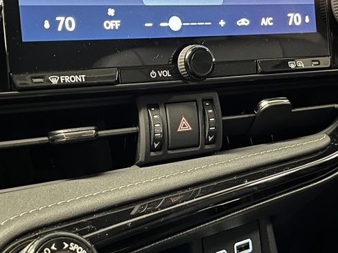 Used 2025 Lexus NX 250 FWD w/ Premium Package image 10