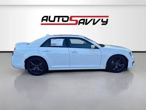 Used 2023 Chrysler 300 S w/ Comfort Group image 8
