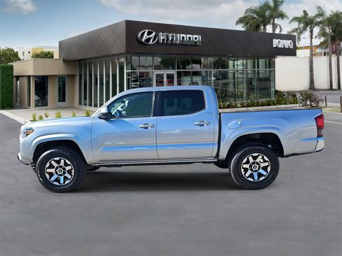 Used 2021 Toyota Tacoma SR5 image 6