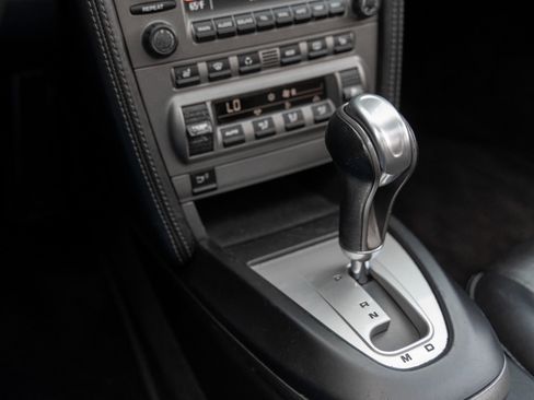 Used 2006 Porsche 911 Carrera 4 AWD/4WD image 25