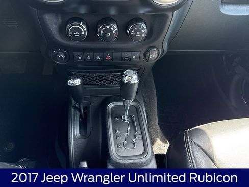 Used 2017 Jeep Wrangler Unlimited Rubicon w/ Cold Weather Group AWD/4WD image 22