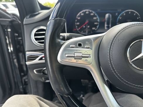 Used 2018 Mercedes-Benz S 560 4MATIC Sedan image 28