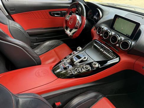Used 2018 Mercedes-Benz AMG GT C image 3