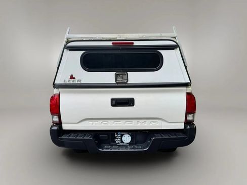 Used 2021 Toyota Tacoma SR RWD image 8