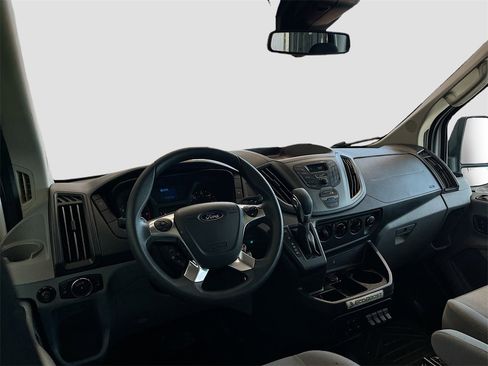 Used 2019 Ford Transit 250 148 Medium Roof image 21