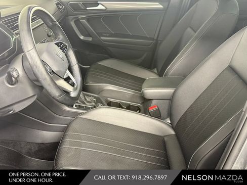 Used 2024 Volkswagen Tiguan SE R-Line AWD/4WD image 17