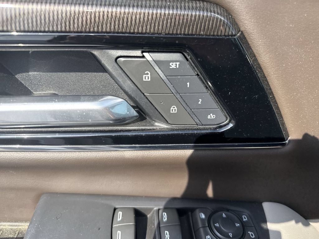 Certified 2025 GMC Yukon XL Elevation AWD/4WD image 30