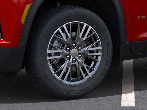 New 2026 Chevrolet Traverse LT w/ LPO, Floor Liner Package AWD/4WD image 9