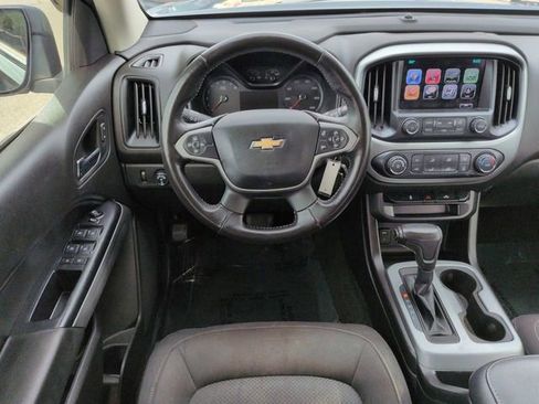Used 2017 Chevrolet Colorado LT w/ LT Convenience Package RWD image 16