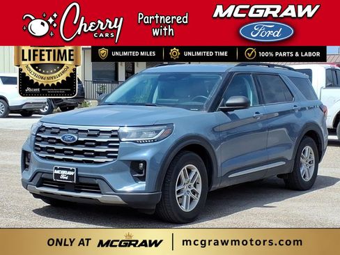 Used 2025 Ford Explorer Active w/ Active Comfort Package RWD image 1