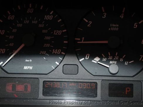 Used 2004 BMW 325Ci Coupe image 33