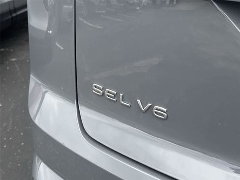 Used 2022 Volkswagen Atlas Cross Sport SEL Premium R-Line AWD/4WD image 32