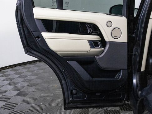 Used 2019 Land Rover Range Rover HSE image 37