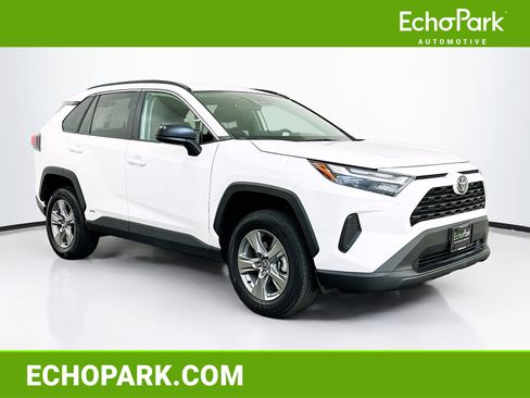 Used 2025 Toyota RAV4 LE image 1