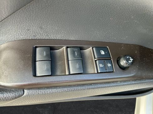 Used 2021 Toyota Camry SE FWD image 13