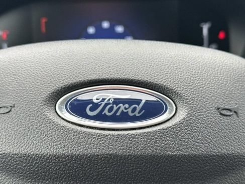 Used 2025 Ford Escape Active AWD/4WD image 30