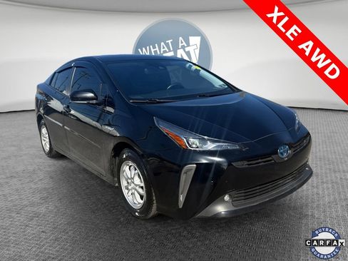 Used 2019 Toyota Prius XLE image 1