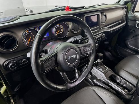 Used 2022 Jeep Wrangler Unlimited Sport image 11