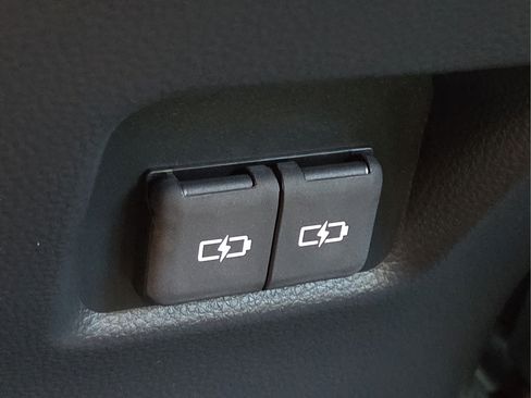 Certified 2025 Toyota RAV4 SE AWD/4WD image 13