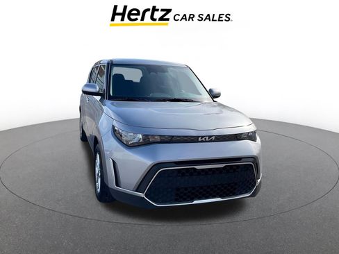 Used 2025 Kia Soul LX w/ LX Technology Package image 1