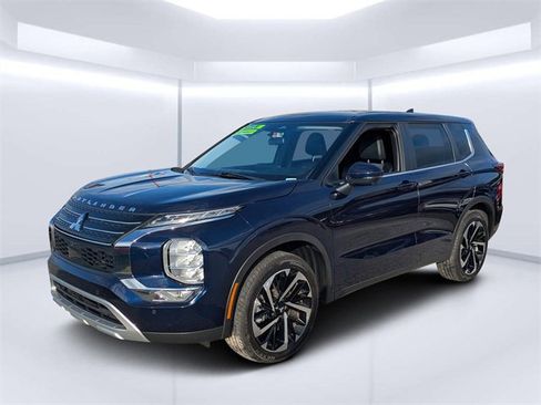 Used 2022 Mitsubishi Outlander SE image 7