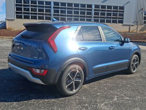 New 2025 Kia Niro EX w/ EX Cold Weather Package image 8