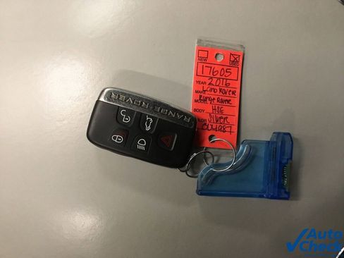 Used 2016 Land Rover Range Rover HSE image 54