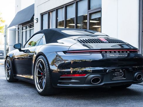Used 2020 Porsche 911 Carrera 4S AWD/4WD image 11