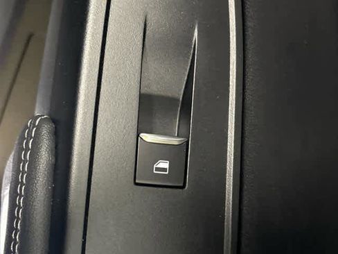 New 2025 Ford Ranger XLT w/ Equipment Group 301A High image 33