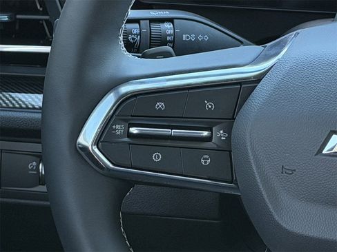 New 2026 Chevrolet Traverse High Country image 13