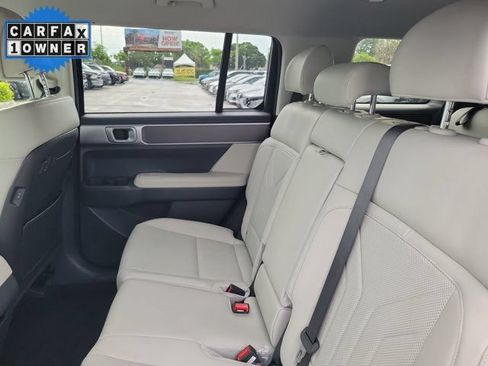 Used 2025 Hyundai Santa Fe SEL FWD image 11