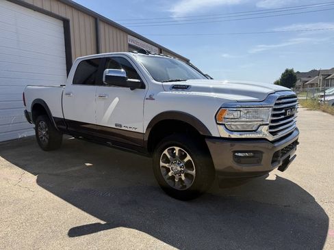 Used 2021 RAM 2500 Limited AWD/4WD image 3