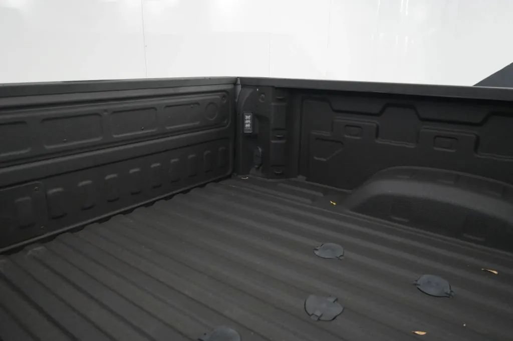Used 2024 Chevrolet Silverado 2500 LT AWD/4WD image 24