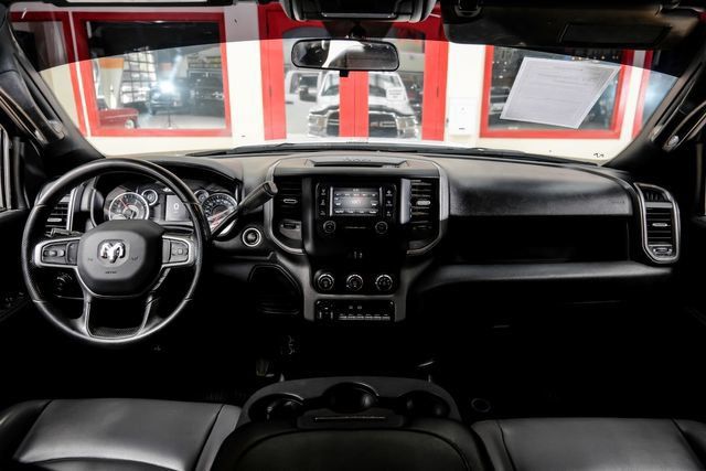 Used 2024 RAM 3500 Tradesman w/ Chrome Appearance Group AWD/4WD image 15