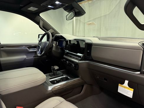 New 2026 Chevrolet Silverado 1500 RST image 15