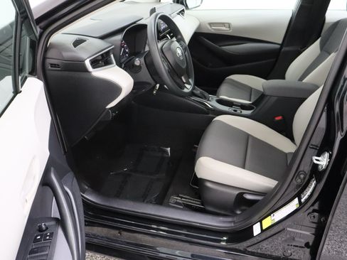 Certified 2023 Toyota Corolla LE FWD image 14