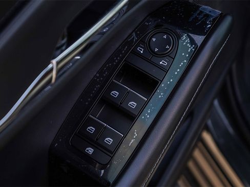 New 2025 MAZDA CX-30 AWD 2.5 S w/ Preferred Package image 23