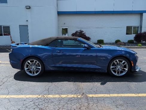 Used 2023 Chevrolet Camaro SS RWD image 2